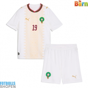 Billiga Marocko Youssef En-Nesyri #19 Bortatröja Barn VM 2026 Kortärmad (+ Korta byxor)